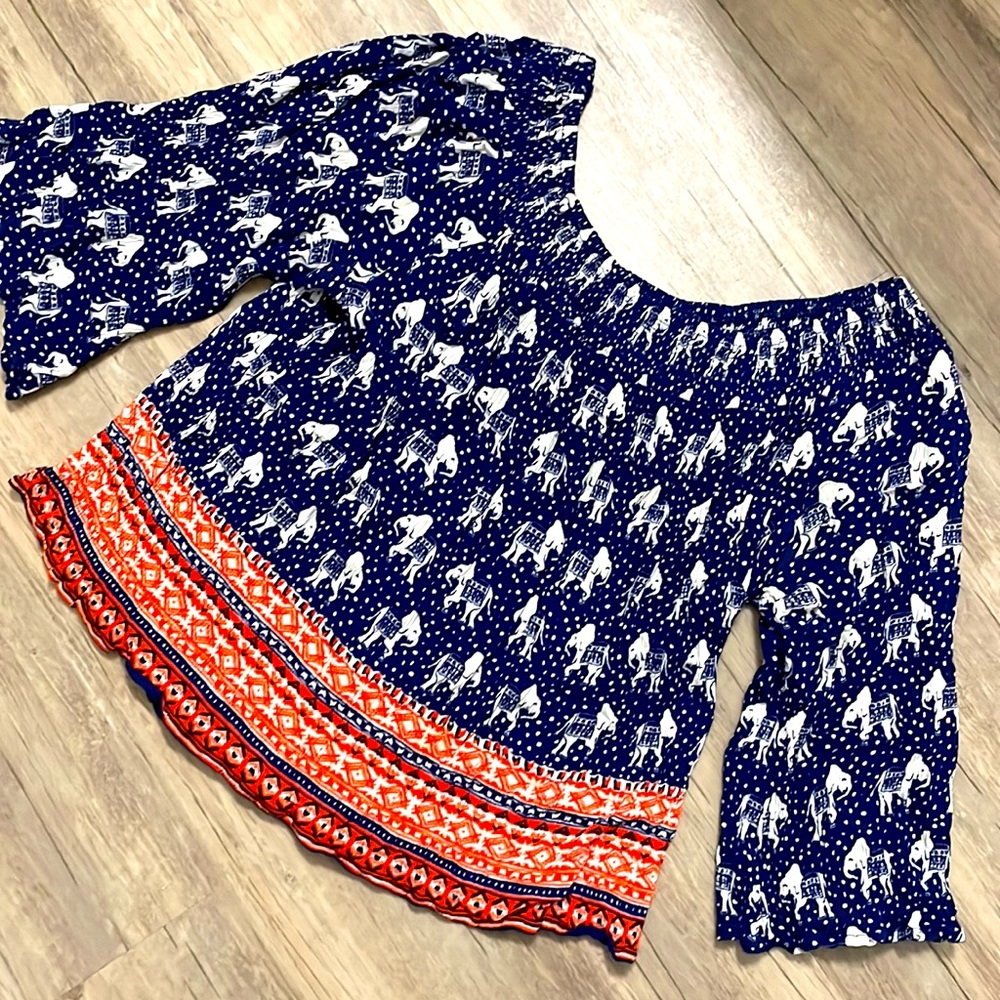 Elephant Print 3/4 sleeve top